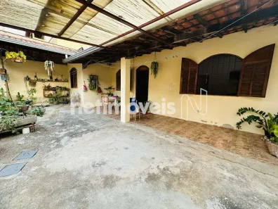 Casa com 4 Quartos à venda, 93m² no Tropical, Contagem