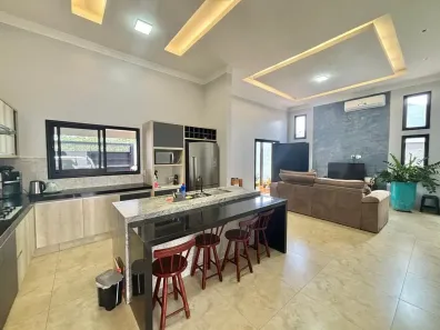 Casa com 4 Quartos à venda, 221m² no Parque Laranjeiras, Rio Verde