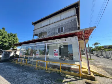 Prédio Comercial à venda, 598m² no Rio Maina, Criciúma