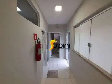 Imóvel Comercial para alugar, 230m² no Osvaldo Rezende, Uberlândia