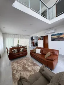 Sobrado com 5 Quartos à venda, 263m² no Costa do Sol, Bertioga