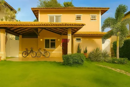 Casa de Condomínio com 3 Quartos à venda, 240m² no Coaçu, Eusébio