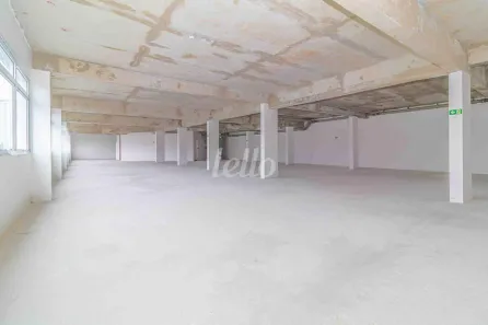 Sala Comercial para alugar, 493m² no Parque Industrial Tomas Edson, São Paulo