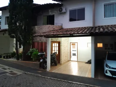 Sobrado com 3 Quartos à venda, 217m² no Anhanguera, Goiânia