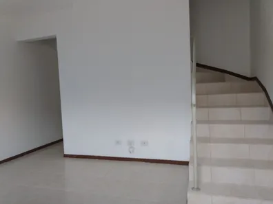 Sobrado com 2 Quartos à venda, 67m² no Jardim Imperial, São José dos Campos
