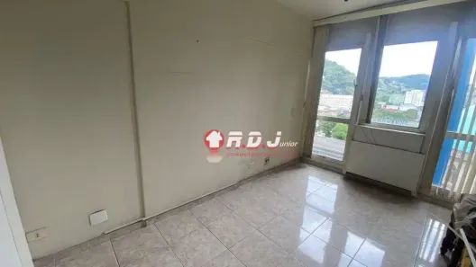 Sala Comercial para alugar, 110m² no Centro, Santos