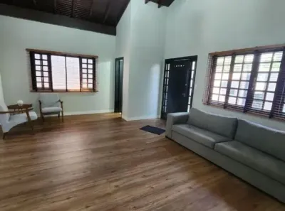 Casa com 8 Quartos à venda, 495m² no Goiabeira, Cuiabá
