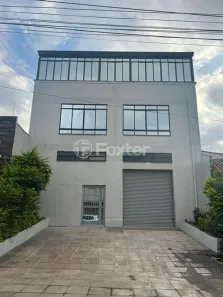 Galpão/Depósito/Armazém à venda, 580m² no Santa Maria Goretti, Porto Alegre