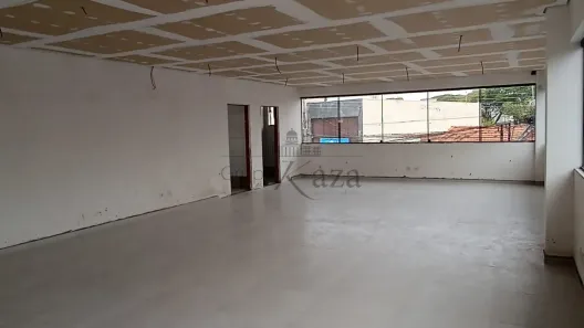 Imóvel Comercial para alugar, 320m² no Centro, Jacareí