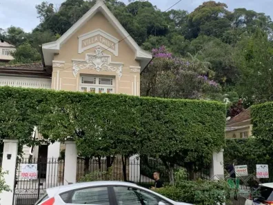 Casa com 5 Quartos à venda, 200m² no Centro, Petrópolis