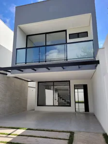 Casa com 3 Quartos à venda, 174m² no Jardim Amália, Volta Redonda