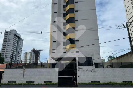 Apartamento com 3 Quartos para alugar, 141m² no Petrópolis, Natal