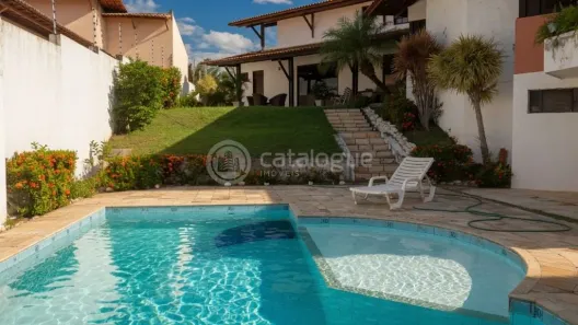 Casa com 6 Quartos à venda, 350m² no Candelária, Natal