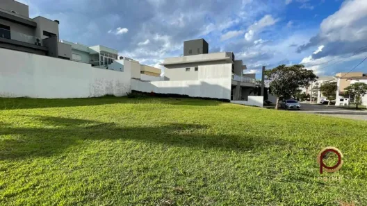 Lote/Terreno à venda, 686m² no Chácaras Reunidas São Jorge, Sorocaba