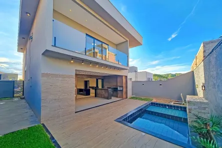 Sobrado com 3 Quartos à venda, 228m² no Jardins Capri, Senador Canedo