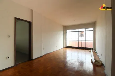 Apartamento com 3 Quartos para alugar, 136m² no Centro, Divinópolis