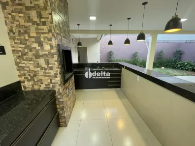 Casa com 3 Quartos à venda, 280m² no Presidente Roosevelt, Uberlândia