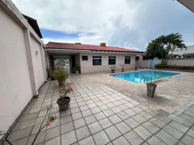 Casa de Condomínio com 4 Quartos à venda, 220m² no Chapada, Manaus