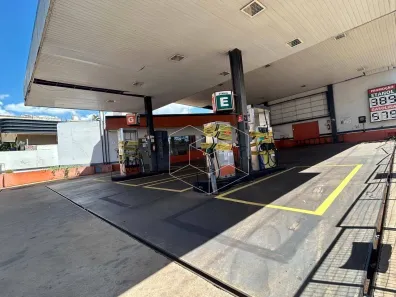 Ponto Comercial para alugar, 296m² no Centro, Jaú