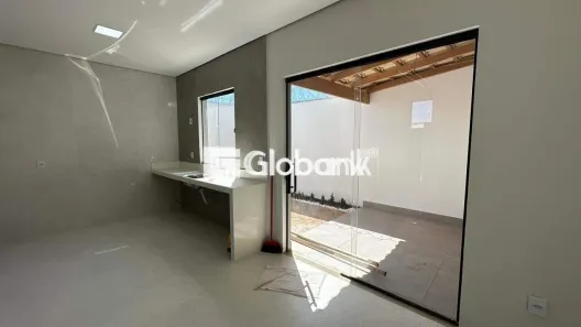 Casa com 3 Quartos à venda, 101m² no Planalto, Montes Claros