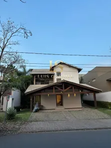 Casa de Condomínio com 4 Quartos para alugar, 350m² no Jardim Itália, Cuiabá