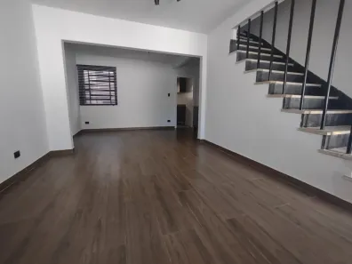 Sobrado com 3 Quartos para alugar, 105m² no Jardim Jua, São Paulo