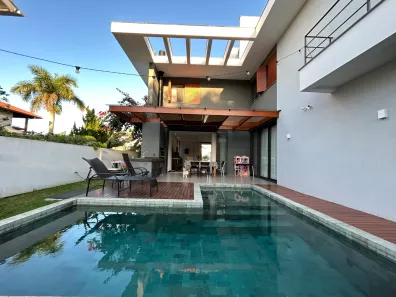Casa com 5 Quartos para alugar, 350m² no Jurerê Internacional, Florianópolis