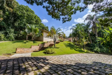 Fazenda/Sítio com 3 Quartos à venda, 674m² no Loteamento Sítios de Santa Clara, Jundiaí