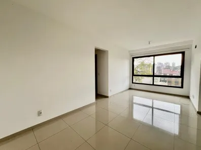 Apartamento com 2 Quartos para alugar, 65m² no Passo da Areia, Porto Alegre