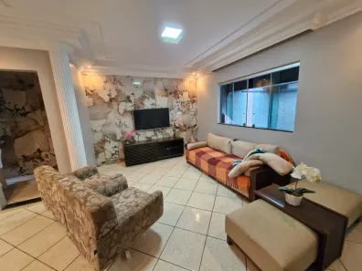 Casa com 2 Quartos à venda, 150m² no Presidente Roosevelt, Uberlândia
