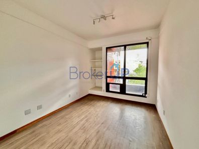 Sala Comercial à venda, 27m² no Auxiliadora, Porto Alegre