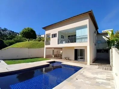Casa com 3 Quartos para alugar, 280m² no Parque Sinai, Santana de Parnaíba