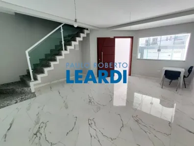 Sobrado com 3 Quartos à venda, 150m² no Vila Scarpelli, Santo André
