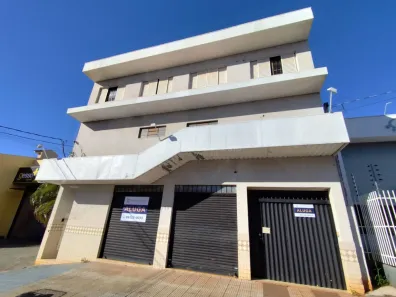Prédio Comercial para alugar, 195m² no Jardim Santa Helena, Maringá