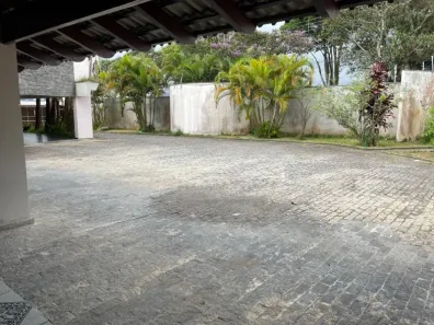 Sobrado com 5 Quartos para alugar, 1500m² no Vila Oliveira, Mogi das Cruzes
