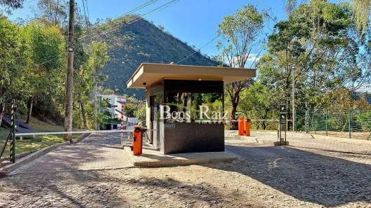 Lote/Terreno à venda, 900m² no Ville de Montagne, Nova Lima