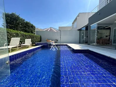 Casa de Condomínio com 4 Quartos à venda, 310m² no Balneário Copacabana, Caraguatatuba