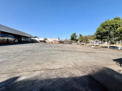 Ponto Comercial à venda, 2430m² no Presidente Roosevelt, Uberlândia