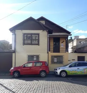 Casa com 3 Quartos para alugar, 80m² no Centro, Caxias do Sul