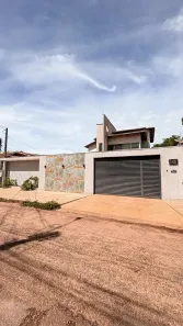 Casa com 3 Quartos para alugar, 114m² no Plano Diretor Norte, Palmas