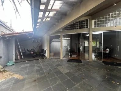 Casa com 3 Quartos à venda, 156m² no Santa Amélia, Belo Horizonte