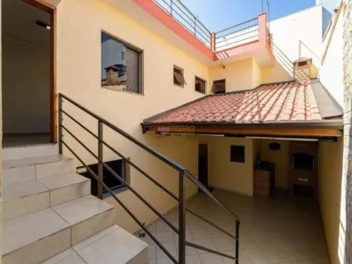 Sobrado com 4 Quartos à venda, 263m² no Vila Camilópolis, Santo André