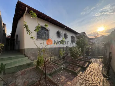 Casa com 5 Quartos à venda, 232m² no Ipê, Belo Horizonte