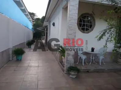 Casa com 3 Quartos à venda, 199m² no Taquara, Rio de Janeiro