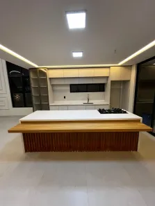Casa de Condomínio com 3 Quartos à venda, 237m² no Cidade Alta, Caruaru
