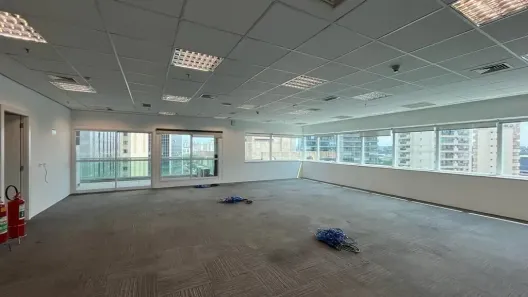 Sala Comercial para alugar, 246m² no Jardim Paulistano, São Paulo