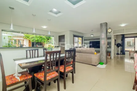Casa de Condomínio com 4 Quartos à venda, 226m² no Sarandi, Porto Alegre