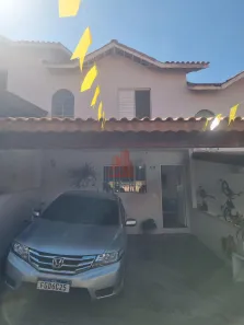 Casa com 2 Quartos à venda, 75m² no Jardim São João, Jandira