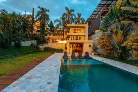 Casa de Condomínio com 3 Quartos à venda, 600m² no Arujázinho I, II e III, Arujá