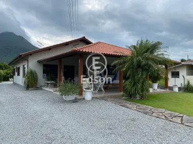 Casa com 4 Quartos à venda, 228m² no Aririú da Formiga, Palhoça